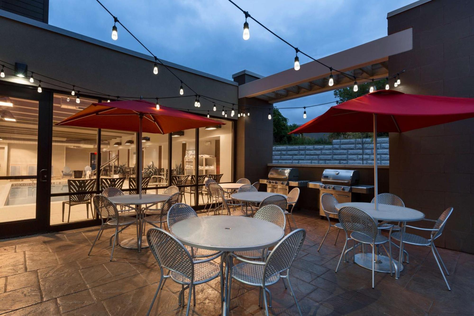 Home2 Suites By Hilton Rochester Henrietta, Ny Esterno foto